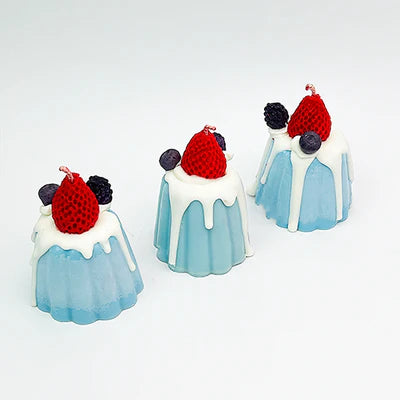 BLUEBERRY DELIGHT SCENTED CANDLE
